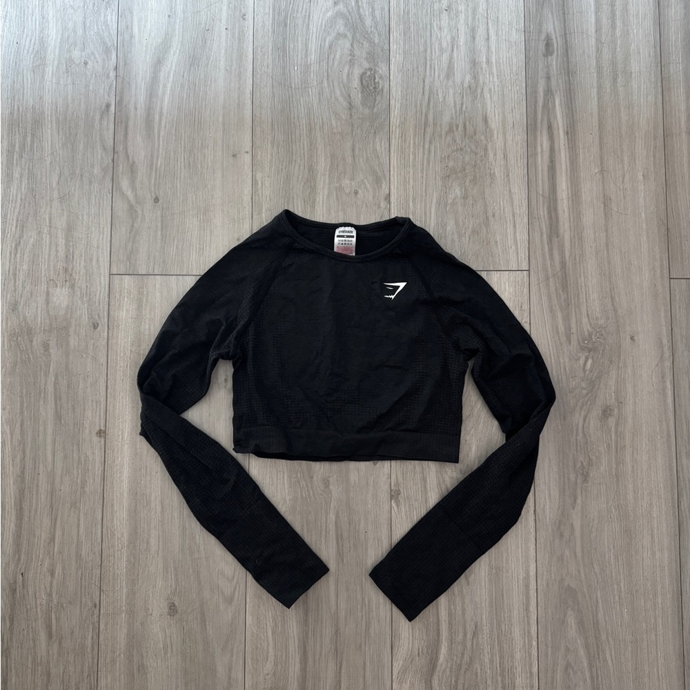 Black Gymshark long Sleeve Crop Top